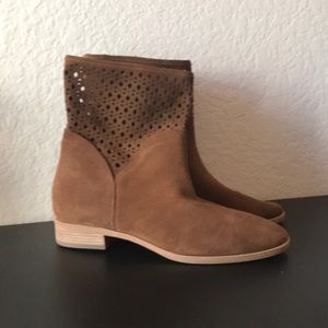 NWOT Michael Kors Suede boots